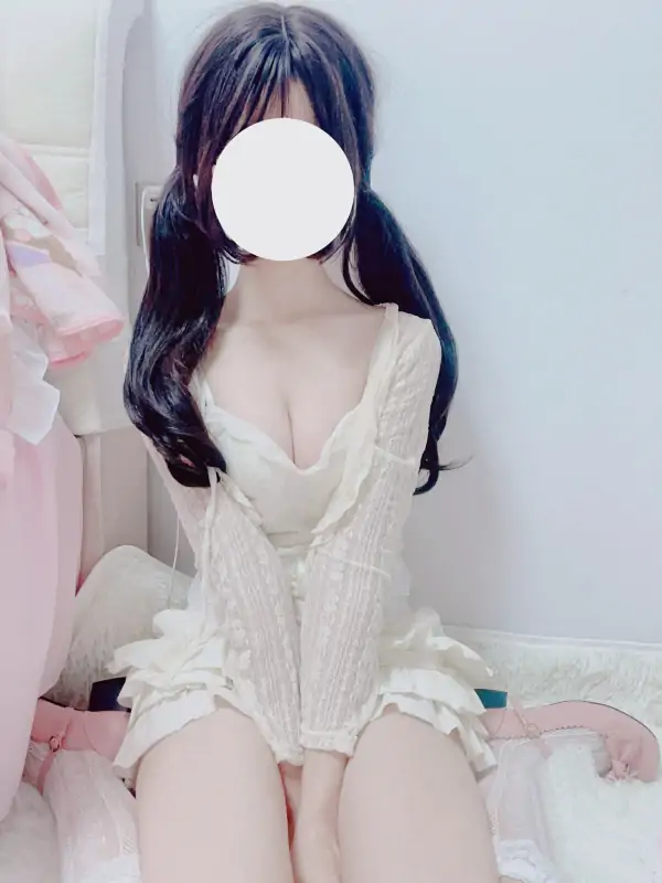 小温@Xiaowen_5200 – [520门槛] [含新整合] 1.34小时 双马尾福利订阅 [49P+1V/4.08G]