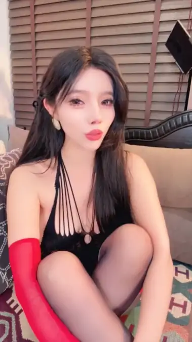 气质御姐 (白熙 沐熹) 黑丝高跟道具 [2V/3.4G]