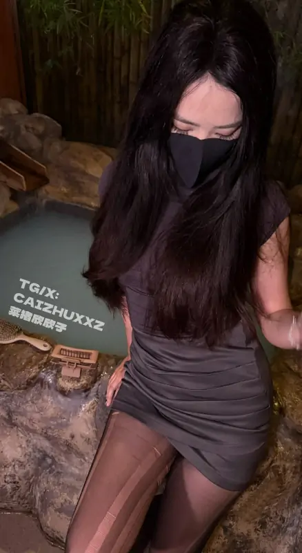 欣欣子baby – 新3更 19分钟福利 [45P+1V/1.39G]