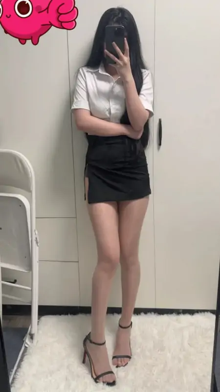 猪脚饭 – 新作 [288门槛] 28分钟 福利订阅 [3V/1.56G]