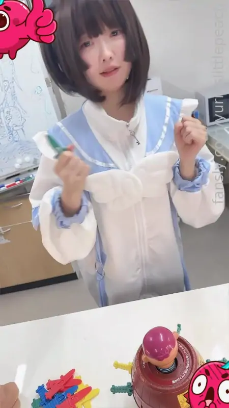 Yurinslittlepeach – 新作 天使女仆咖啡厅 [1V/2.85G]