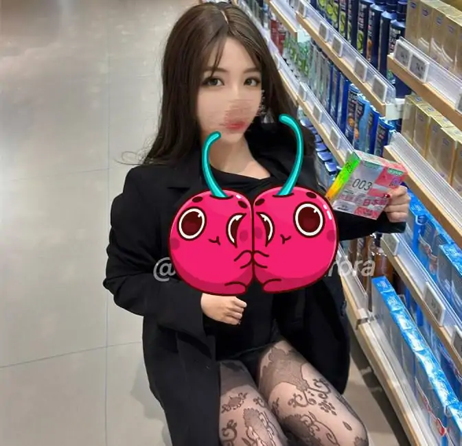 跳跳羊 – 新作 8分钟 女友的白袜臭…[1V/916MB]