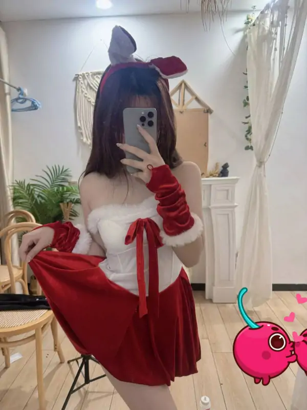 琳宝@LGGGhr – 新作 [520门槛] 8分钟 Cos圣诞 订阅 [9P1V/511MB]