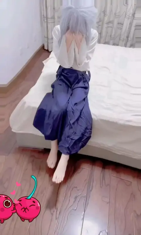 抖音.柔柔呱 – 新作 [338门槛] 10分钟 Cos神里绫华 [1V/803MB]